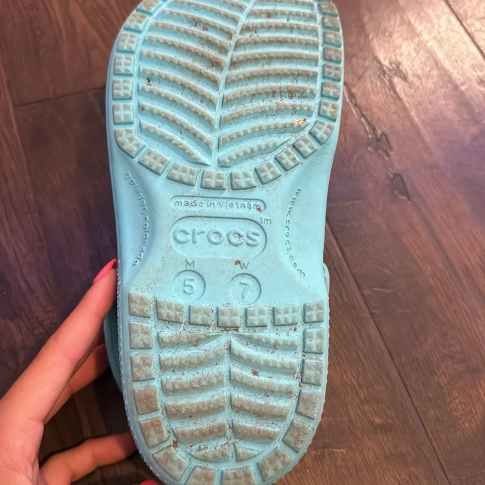 Crocs - Picture 3 of 5